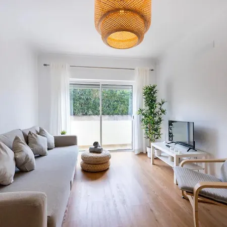 Casa Claudia - Cond Atalaia * Lagos